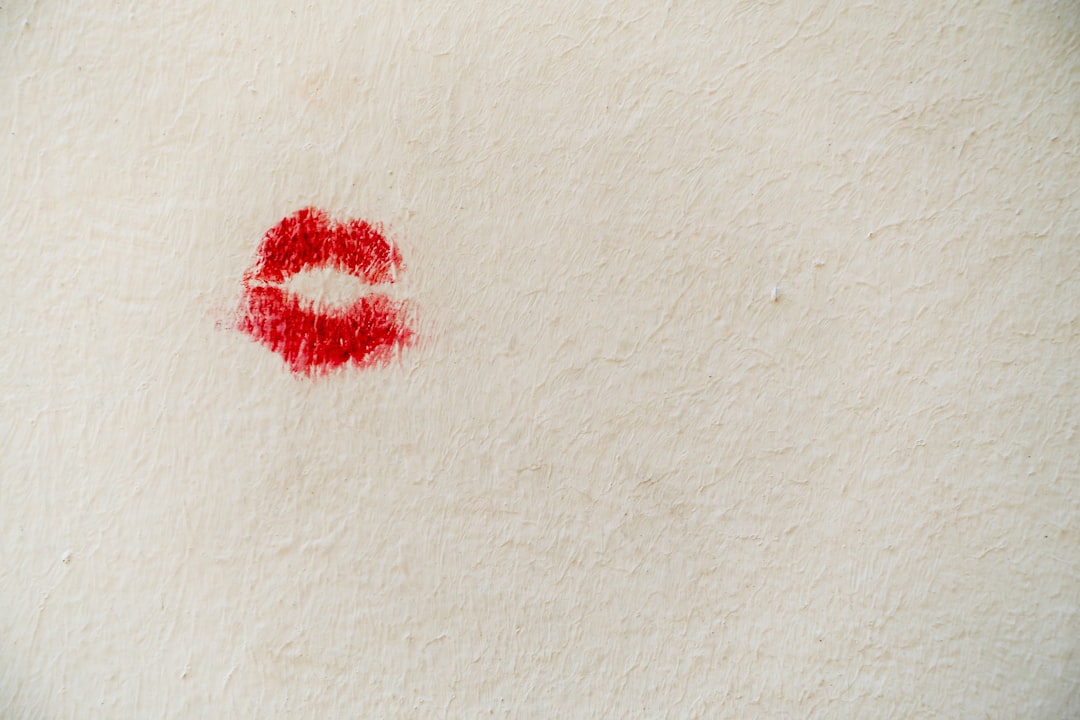 Lippenstift: van klassieke rode tint tot duurzame verzorging