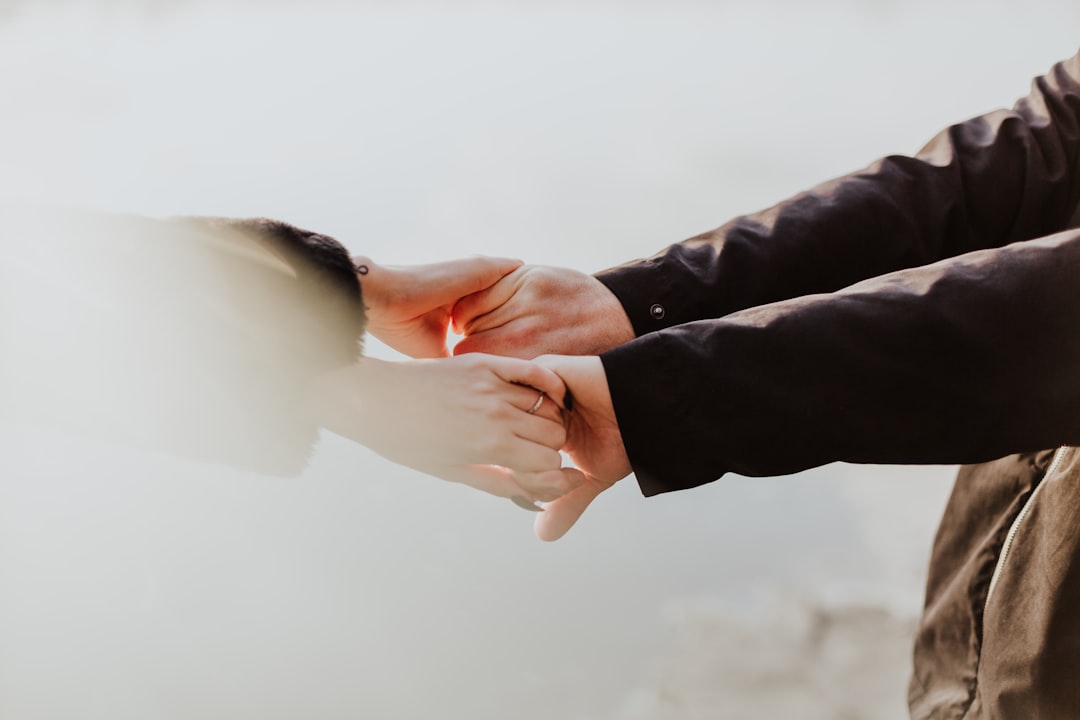 Sinan Can partner: alles over zijn relatie met Lisa Westerveld